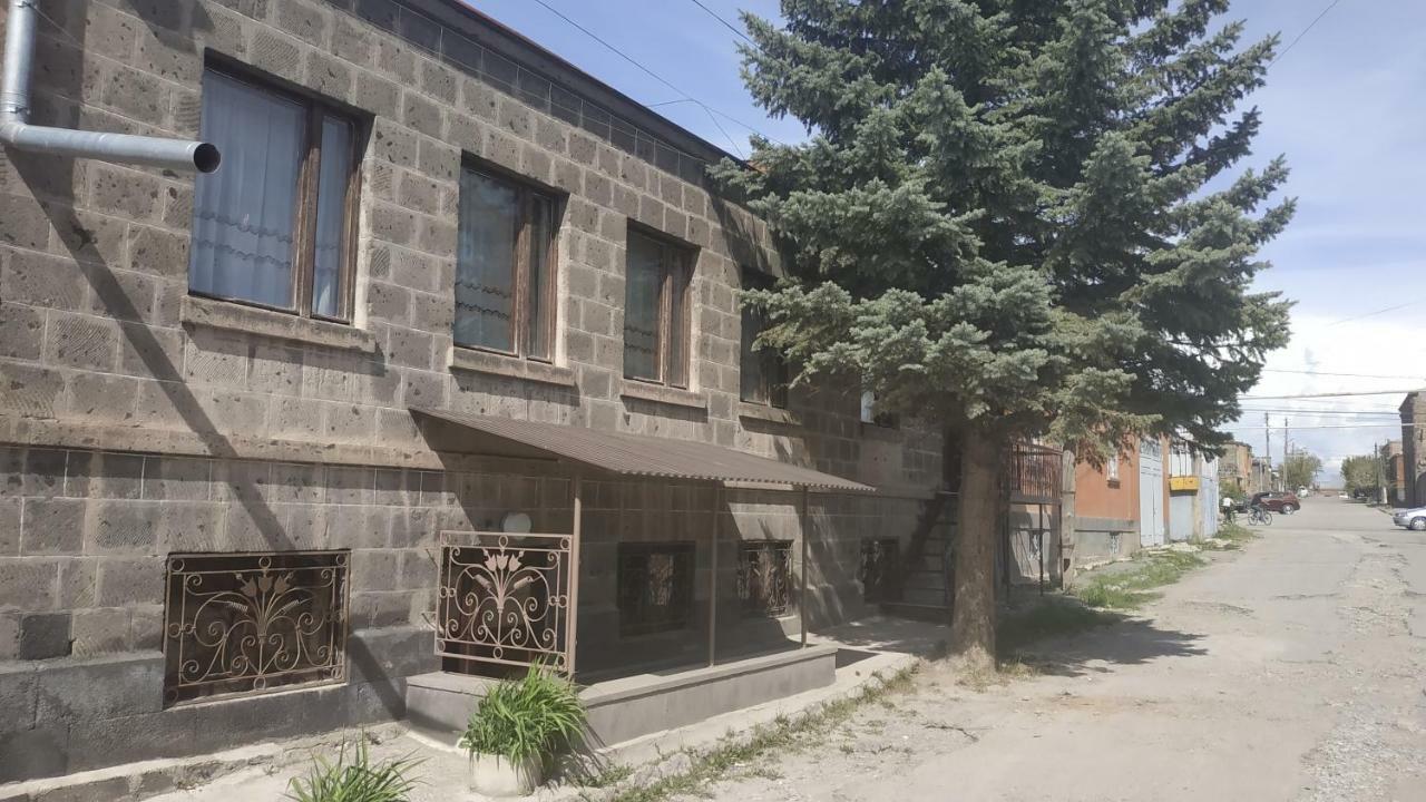 Rob&Lil Hotel Gyumri Exterior photo